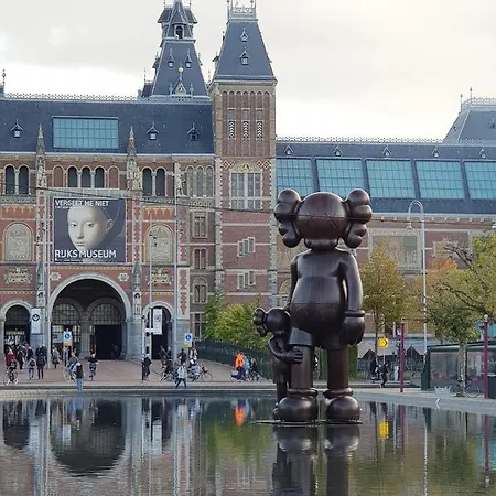 Wheelhouse Euphrate Houseboat 3* Amsterdam