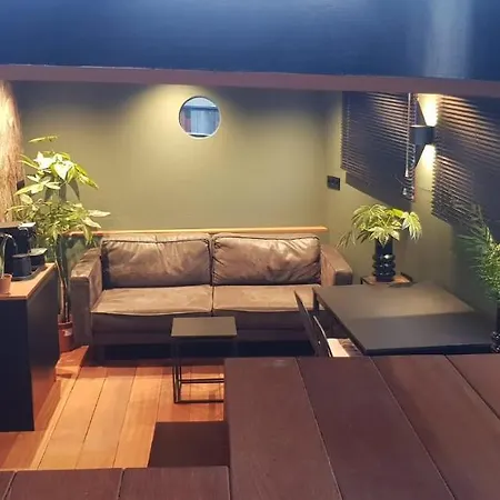 Wheelhouse Euphrate Houseboat ベッド・アンド・ブレックファスト Diemerbrug