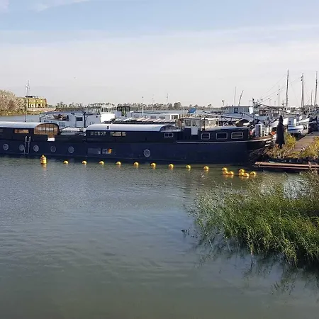 Wheelhouse Euphrate Houseboat