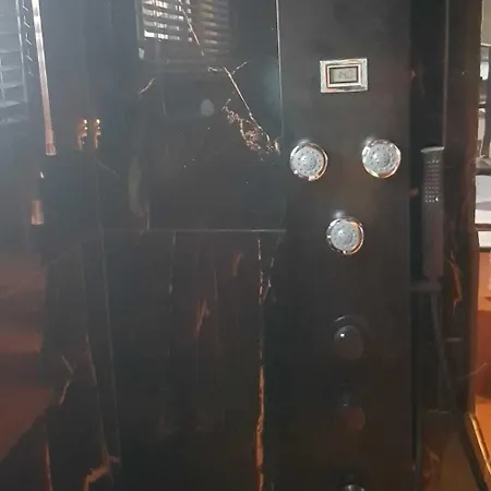 Wheelhouse Euphrate Houseboat 3*